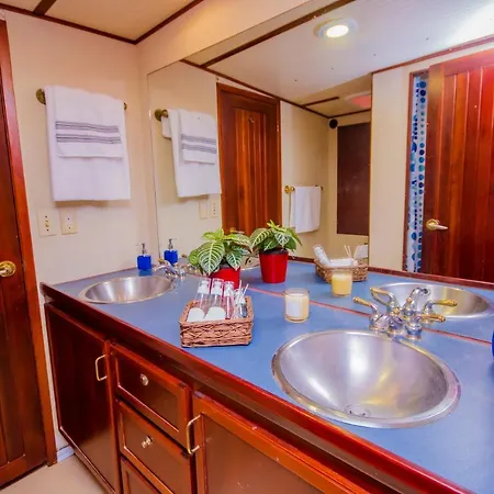 Luxury Yacht *