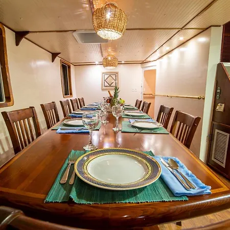 Hotel en barco Luxury Yacht Cartagena